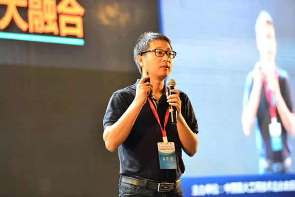 王剑波.jpg 王剑波.jpg